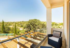 Three-bedroom villa with heated pool inserted in the Pestana Vale da Pinta Golf Resort, Carvoeiro – Algarve
