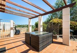 Three-bedroom villa with heated pool inserted in the Pestana Vale da Pinta Golf Resort, Carvoeiro – Algarve