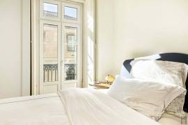 Alfama - Renovated T4 apartment with garden and parking