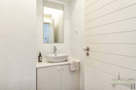 Alfama - Renovated T4 apartment with garden and parking