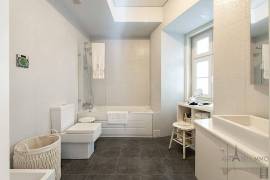 Alfama - Renovated T4 apartment with garden and parking