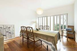 Alfama - Renovated T4 apartment with garden and parking