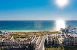 Frontline 2 Bedroom Apartment, Quarteira