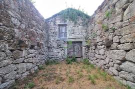 Ruin Amares