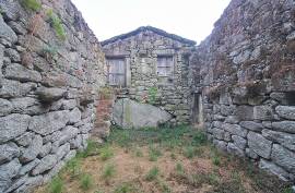 Ruin Amares