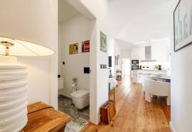 Luxury and Elegance: New 3 Bedroom Apartment with Rooftop Pool, Garage and Unique River View