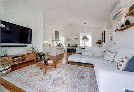 Luxury and Elegance: New 3 Bedroom Apartment with Rooftop Pool, Garage and Unique River View