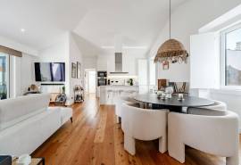 Luxury and Elegance: New 3 Bedroom Apartment with Rooftop Pool, Garage and Unique River View