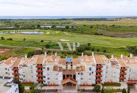 2 bedroom apartment with golf front, Vilamoura