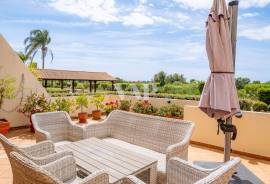 2 bedroom apartment with golf front, Vilamoura