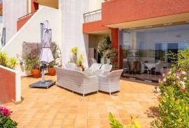 2 bedroom apartment with golf front, Vilamoura