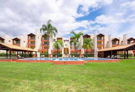 2 bedroom apartment with golf front, Vilamoura