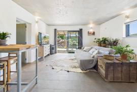 Exclusive and modern countryside Quinta on large plot, minutes from Moncarapacho