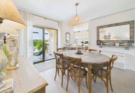 Exquiste 3 bedroom villa with garage & rooftop sea views in gated condominium with pools
