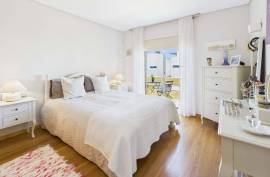 Exquiste 3 bedroom villa with garage & rooftop sea views in gated condominium with pools