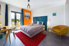 4 Bedroom Family Villa with Pool in Central Olhão Area