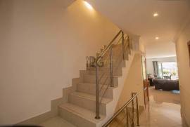 Stunning 4 bedroom Palmyra townhouse with golf and sea view