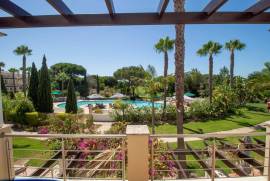 Stunning 4 bedroom Palmyra townhouse with golf and sea view