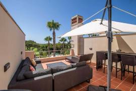 Stunning 4 bedroom Palmyra townhouse with golf and sea view
