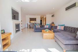 Stunning 4 bedroom Palmyra townhouse with golf and sea view