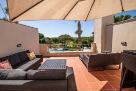 Stunning 4 bedroom Palmyra townhouse with golf and sea view