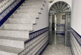 Phenomenal Views & Fabulous possibilities Townhouse