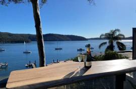 Stunning Waterfront Property For Sale on Scotland Island Sydney