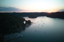 Stunning Waterfront Property For Sale on Scotland Island Sydney