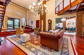 Luxury Estate With 2 Homes For Sale in Hluhluwe Kwa-Zulu Natal South