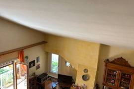 Excellent 2 Bed Penthouse Apartment for Sale In Ariccia Rome