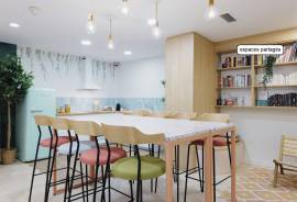 Studio in Grande Bibliothèque For Sale In Paris 13