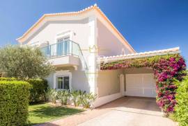 Contemporary Villa In Boavista Resort, Lagos