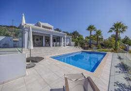 A very special villa with one of the best views in the Algarve