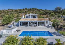 A very special villa with one of the best views in the Algarve