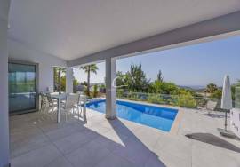 A very special villa with one of the best views in the Algarve