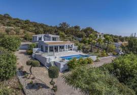 A very special villa with one of the best views in the Algarve