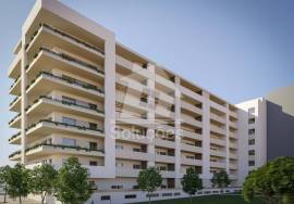 Excellent 1 Bedroom Apartment in the New Private Condominium in Portimão