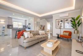 2 bedroom semi-detached house in Lagos – inserted in a gated community with swimming pool, garden and golf course