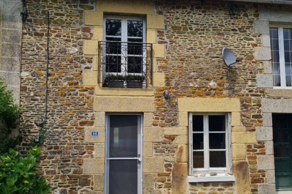 Houses for sale - 4 rooms - 74 m2 - GUILLIERS - (56490)