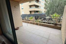 1 bedroom apartment furnished for rent next to Hospital de S. João