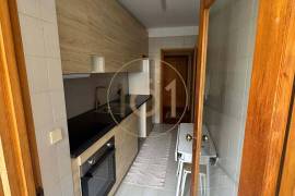 1 bedroom apartment furnished for rent next to Hospital de S. João