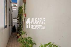 Charming one bedroom villa in the centre of Faro, Algarve