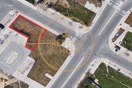 Land intended for urban housing construction located in the Vale de Ras Urbanization in Loulé