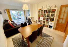 EXCELLENT SOUTH FACED TERRACE – JUST 3 KM FROM FALÉSIA BEACH