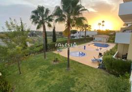 EXCELLENT SOUTH FACED TERRACE – JUST 3 KM FROM FALÉSIA BEACH