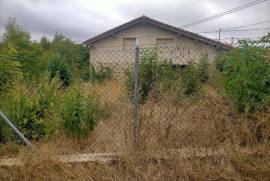 Cabin for sale with housing project