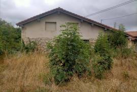 Cabin for sale with housing project