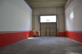 High quality building pavilion for sale in the Ibarzaharra – Barakaldo industrial estate