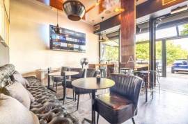 Zagreb, Ljudevit Posavski, commercial space 47 m2 on the ground floor of a residential building