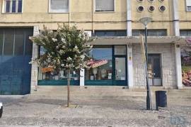Loja / Estabelecimento Comercial T1 em Coruche, Fajarda e Erra de 61,00 m²